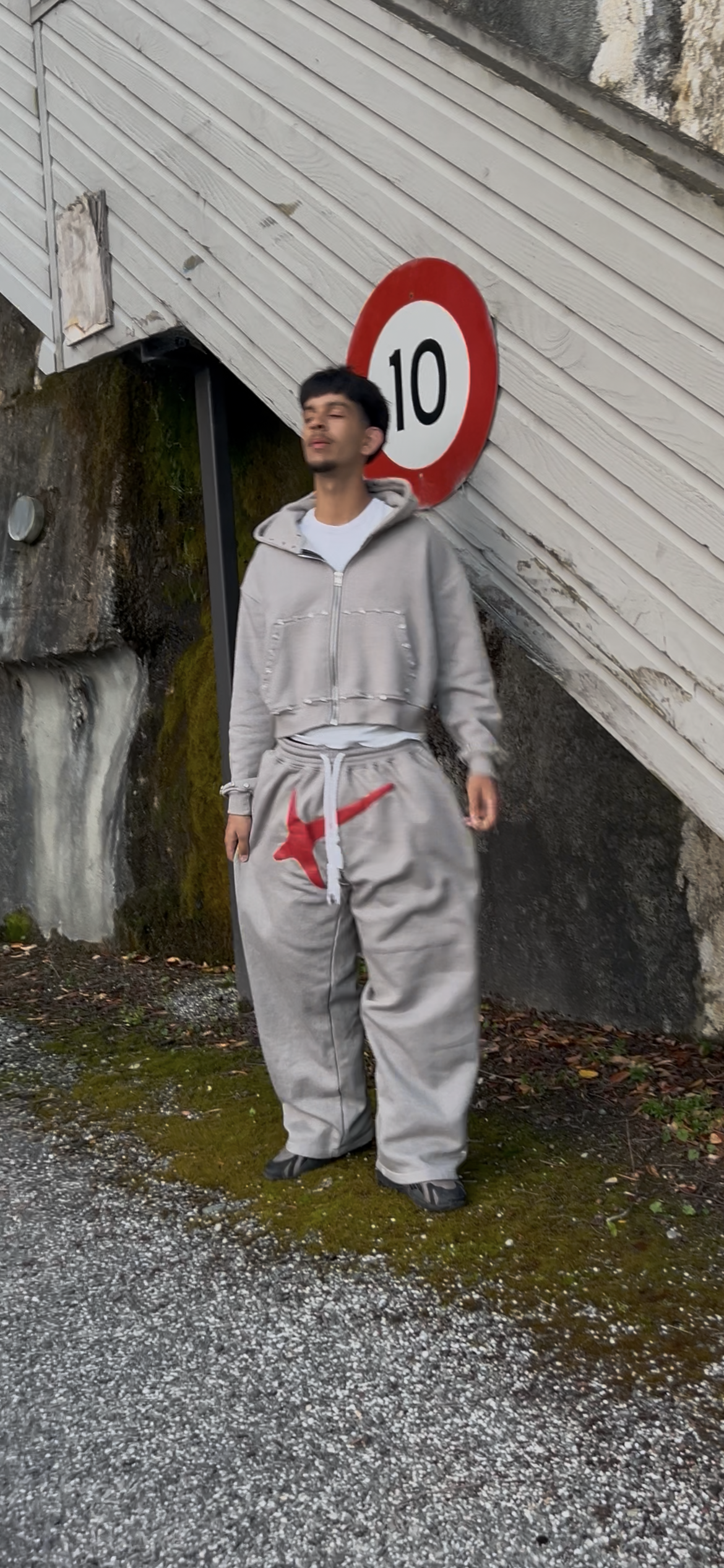 Eternal Revolution Sweatsuit (full set)